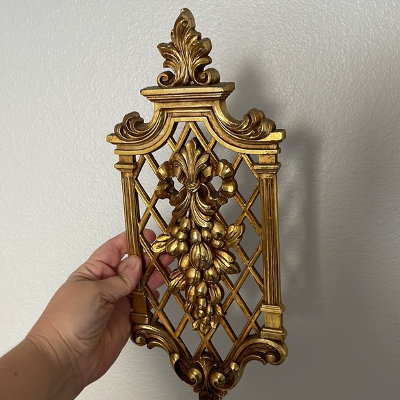 Pair of DART vintage shiny gold wall decor ornate made in USA mid century fruit - Picture 4 of 10